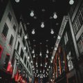 Typisch deutsche Wandkunst: Von der Schwarzwaldmalerei zu urbanen Street-Art-Akzenten