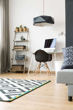 Homeoffice neu gedacht: Ergonomie, Raumdesign und Produktivität im deutschen Arbeitszimmer